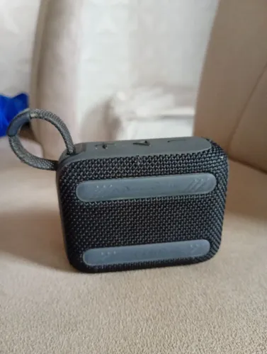 Caixa JBL Go4