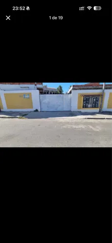 Alugo casa  em condomínio fechado a 650m da praia no farol de Itapuã 
