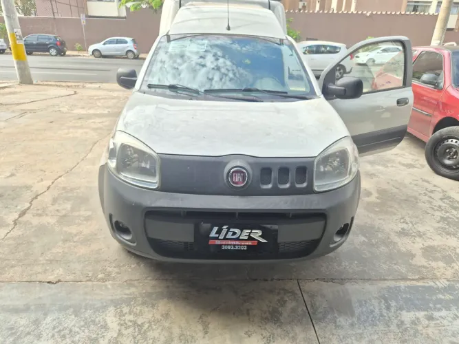 Fiat Fiorino Furgão Work. Hard 1.4 Flex 8V 2P 2019