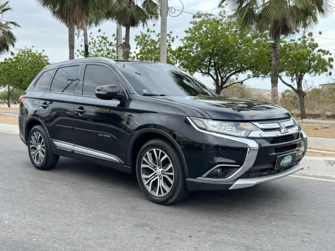 Mitsubishi Outlander 2.0 16V 160cv Aut. 2017