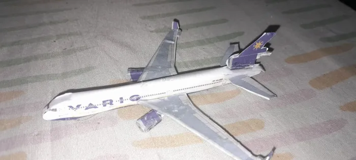 Miniatura de aviao papercraft apenas R$10 leia