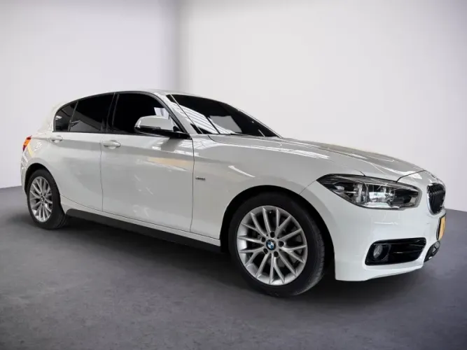 BMW 120I 2.0 16V 150cv/ 156cv 5P 2016