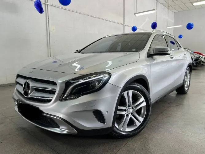 Mercedes-Benz GLA 250 Vision 2.0 TB 16V 211cv Aut. 2015