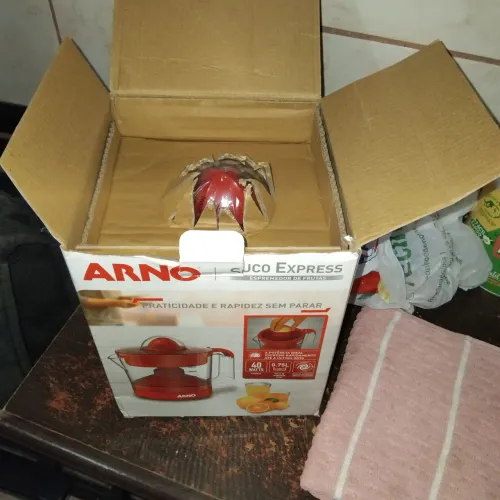 Espremedor de frutas arno