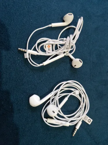 Fone de ouvido kit com 2