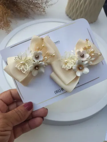 Tiaras e laços de luxo