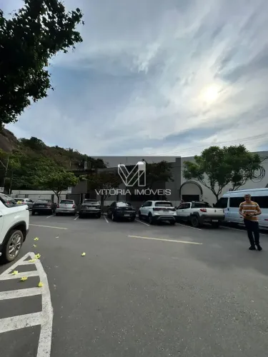 Prédio Comercial de Destaque em Santa Lúcia | 478 m² | Estrutura Ideal para Empresas, Clín