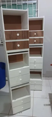 Mesa de cabeceira a pronta entrega
