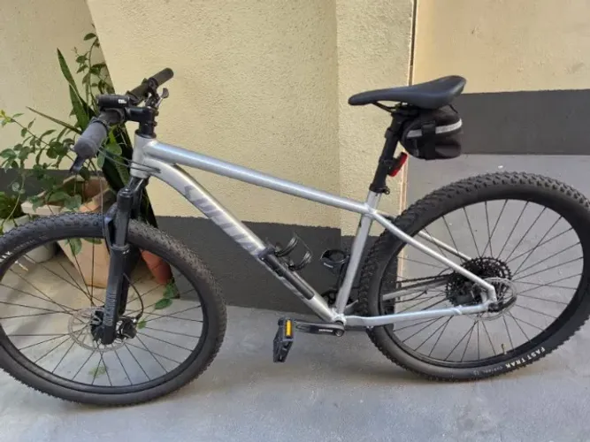 Bicicleta Rockhopper Expert 29 Specialized