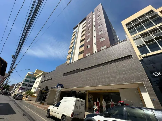 Apartamento Mobiliado em Montes Claros-MG no bairro Centro, 02 Quarto(s), 02 Vaga(s)