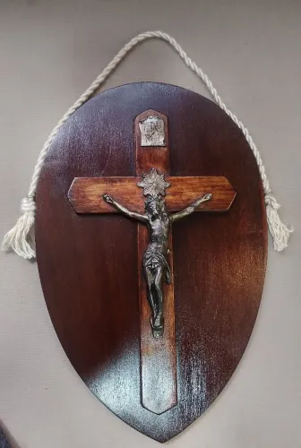 ANTIGO CRUCIFIXO DE PAREDE