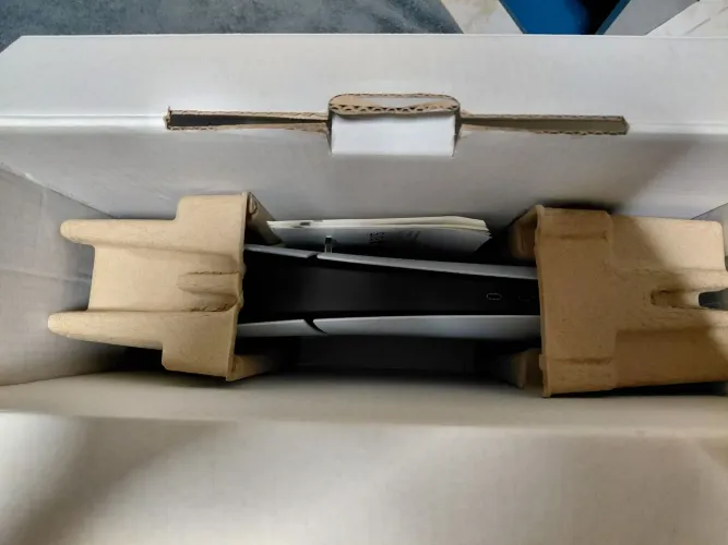 Vendo ou troco por iphone PS5 slim novo