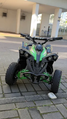 Quadriciclo elétrico