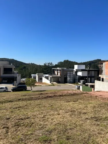 Terreno em Condomínio para Venda em Santana de Parnaíba, Tamboré