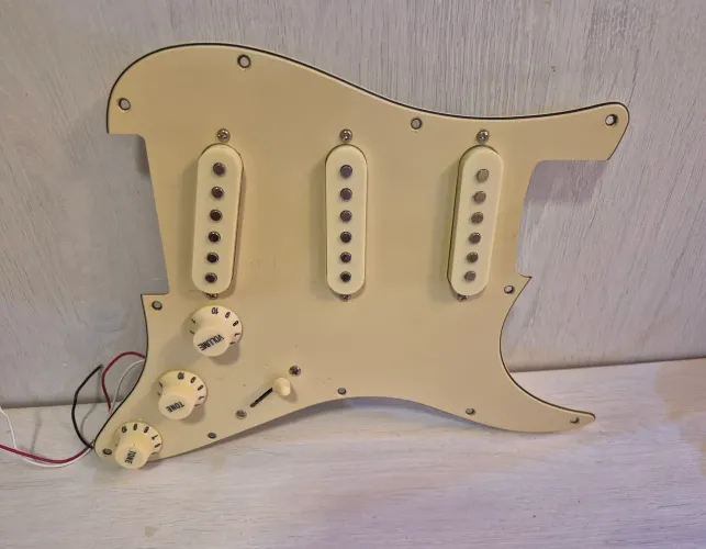 Escudo de guitarra stratocaster sx (single)