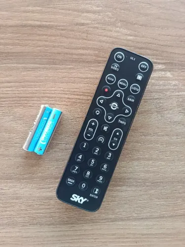 Kit 5 Controles Remotos Sky HDTV UL1 Original - R$ 80 (Promoção)