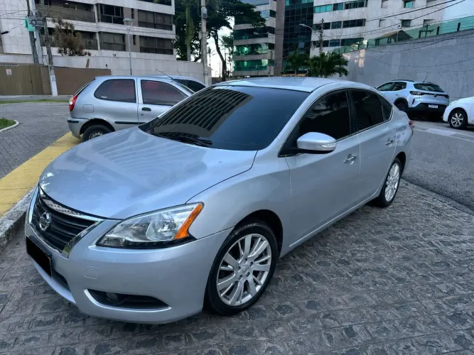 Nissan Sentra SL 2.0/ 2.0 Flex Fuel 16V Aut. 2015