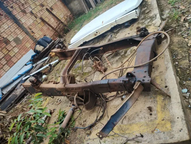 Caminhão Mercedes cara preta toco 1113.