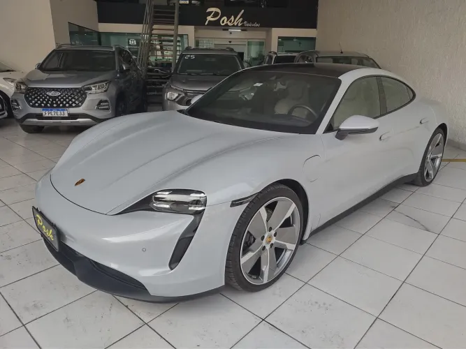 Porsche Taycan (elétrico) 2022