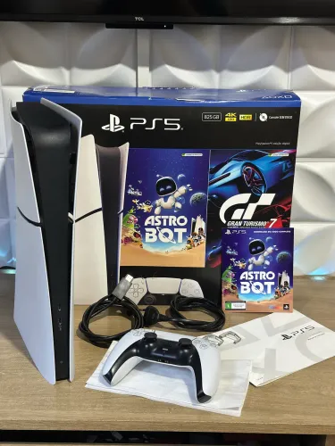 Vendo ou Troco PS5 Slim Digital Novinho na Caixa Completo