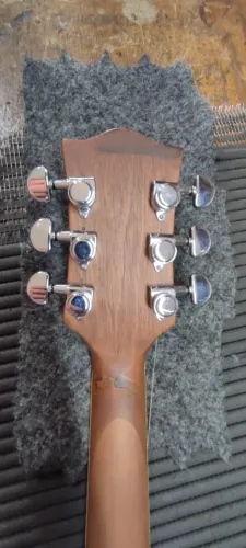 Tarraxa com trava 3+3