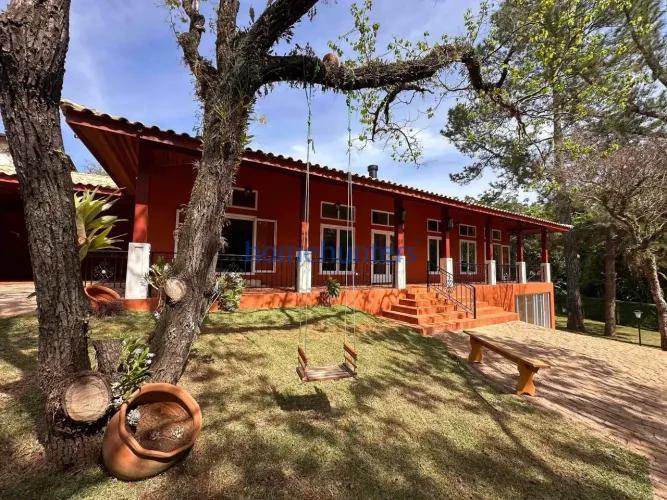 Chácara com 3 quartos Alto Padrão (3700m² de terreno e 450m² de construção) em Sousas - Co