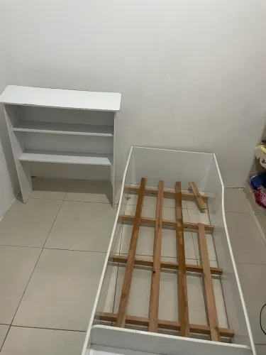 mini cama infantil de madeira MDF branca com estrado removível