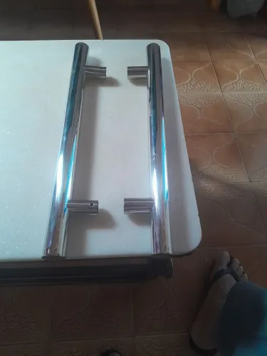 Puchador de porta de vidro 