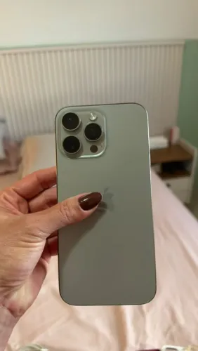 Iphone 16 pro max 256 GB sem detalhes