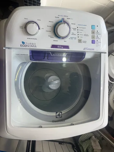 Máquina de Lavar Electrolux 8,5kg LAC09 - Turbo Economia - 110V - Semi-nova