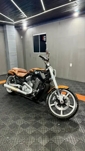 HARLEY DAVIDSON V ROD MUSCLE - MOTOR PORSCHE 1250cc - 2014