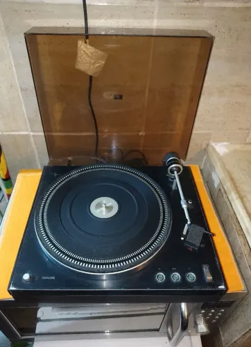 Toca disco Filhips retro Ga 312 geleia 