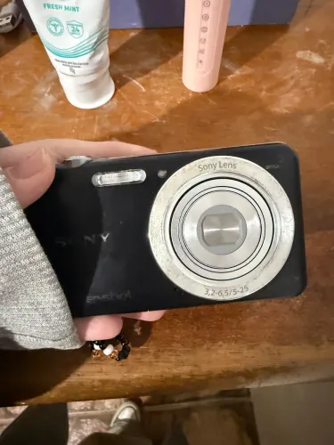 Cybershot Dsc W710