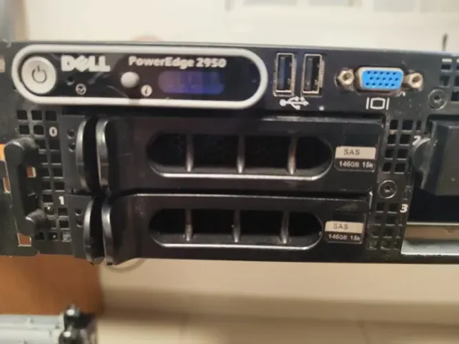 Servidor Dell Poweredge 2950 Xeon X5460 16gb Rede Fibra 16 Gb (Usado)