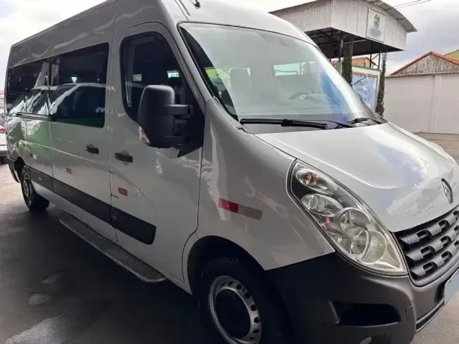 Renault Master Eur Stdl2 2020 16l  - Parcelas no boleto  