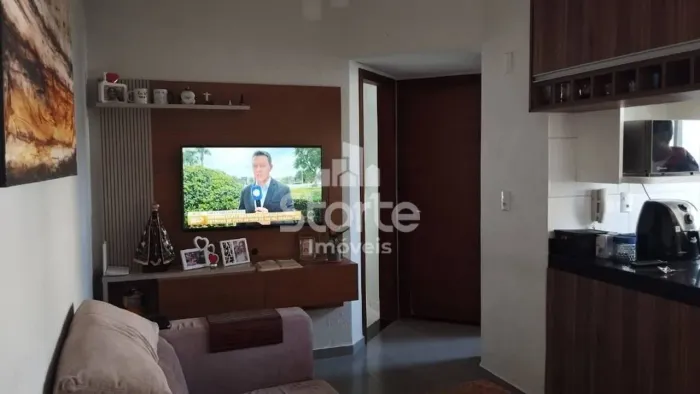 Apartamento com 2 dormitórios para alugar, 50m² por R$ 1.500/mês + Taxa Condomínio - Caraj