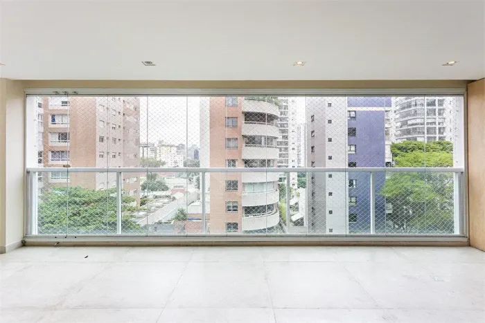 Imóvel para aluguel e venda com 173 metros quadrados com 3 quartos