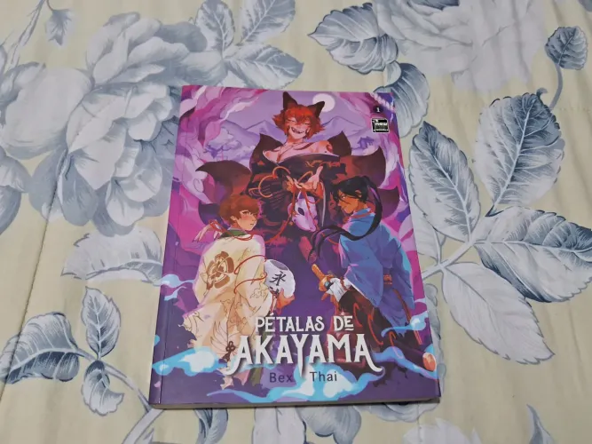 Livro Pétalas de Akayama
