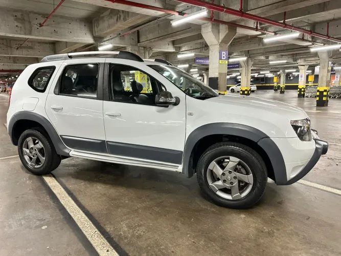 Renault Duster Dynamique 2.0 Hi-flex 16V Aut. 2014