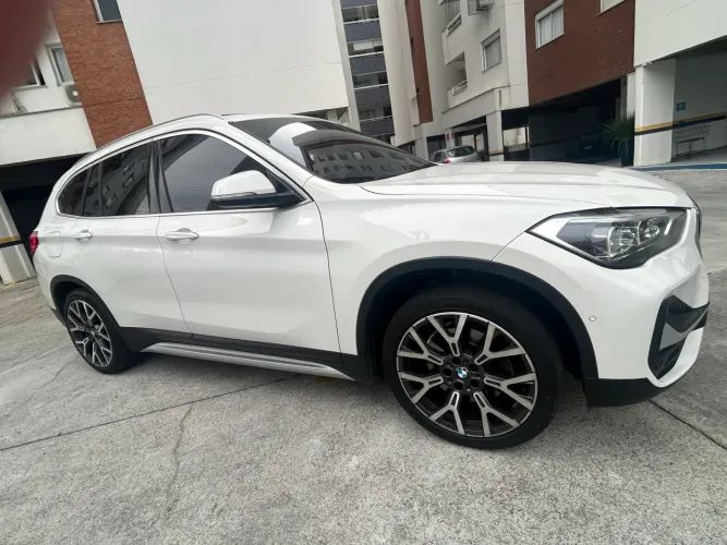 BMW X1 Sdrive 20I X-line 2.0 TB Active Flex 2022