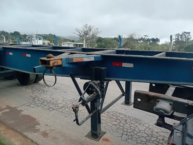 Carreta Bug porta container 12 lok