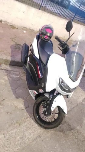 Nmax 2022 branca 