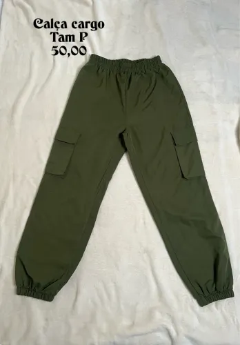 Calça verde cargo