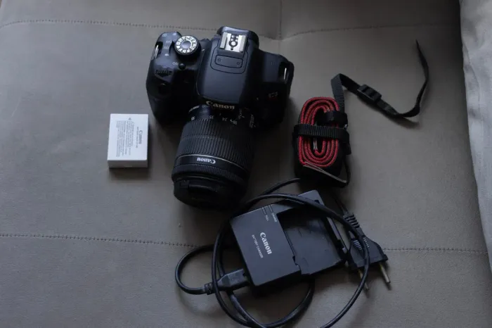 Canon T5I - USADA (LEIA A DESCRIÇÃO)