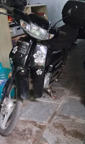 Vendo moto 50 cilindradas traxx Star