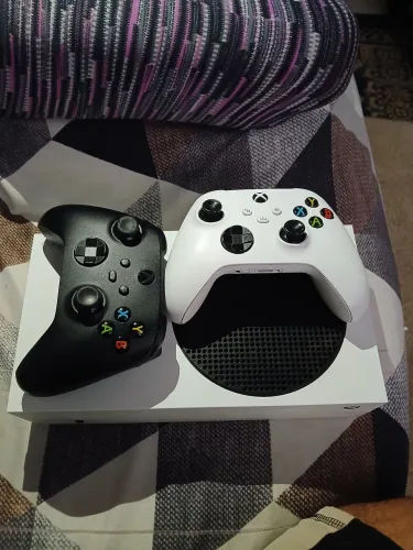 TROCO XBOX SERIES S 512 GB - USADO NO PC GAMER