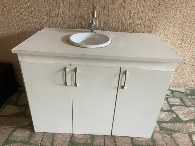 Armário com Cuba para banheiro