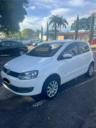 Volkswagen Fox 1.0 MI Total Flex 8V 5P 2013
