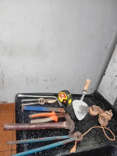 Vendo ferramentas 80