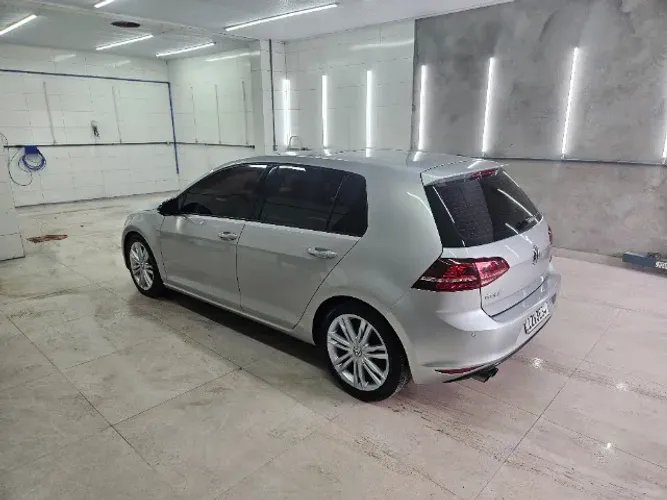 Volkswagen Golf Highline 1.4 TSI 140cv Aut. 2015